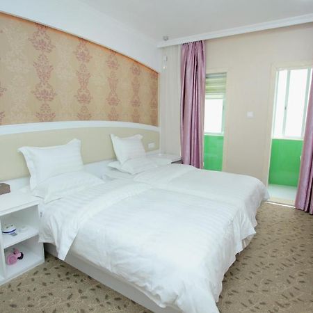 Xinghe Xinfeng Hotel Guangzhou Room photo